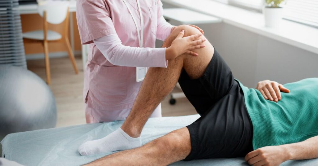 doctor for knee pain
