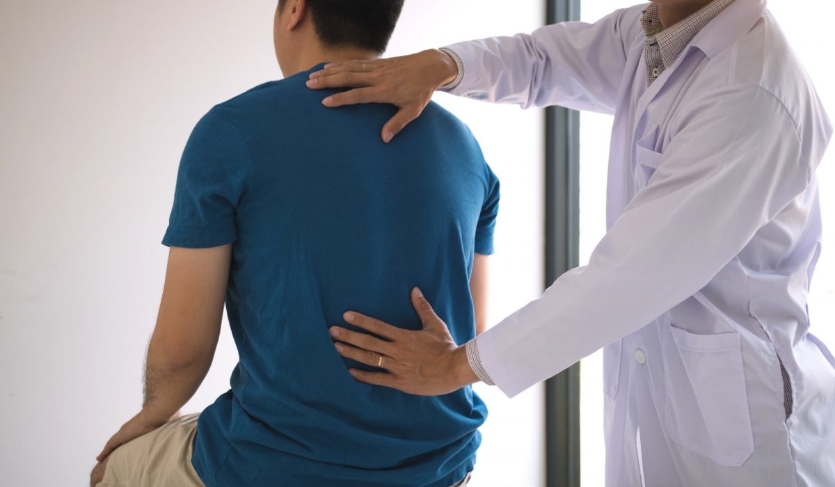 upper left back pain doctor in Indore, upper left back pain treatment in Indore